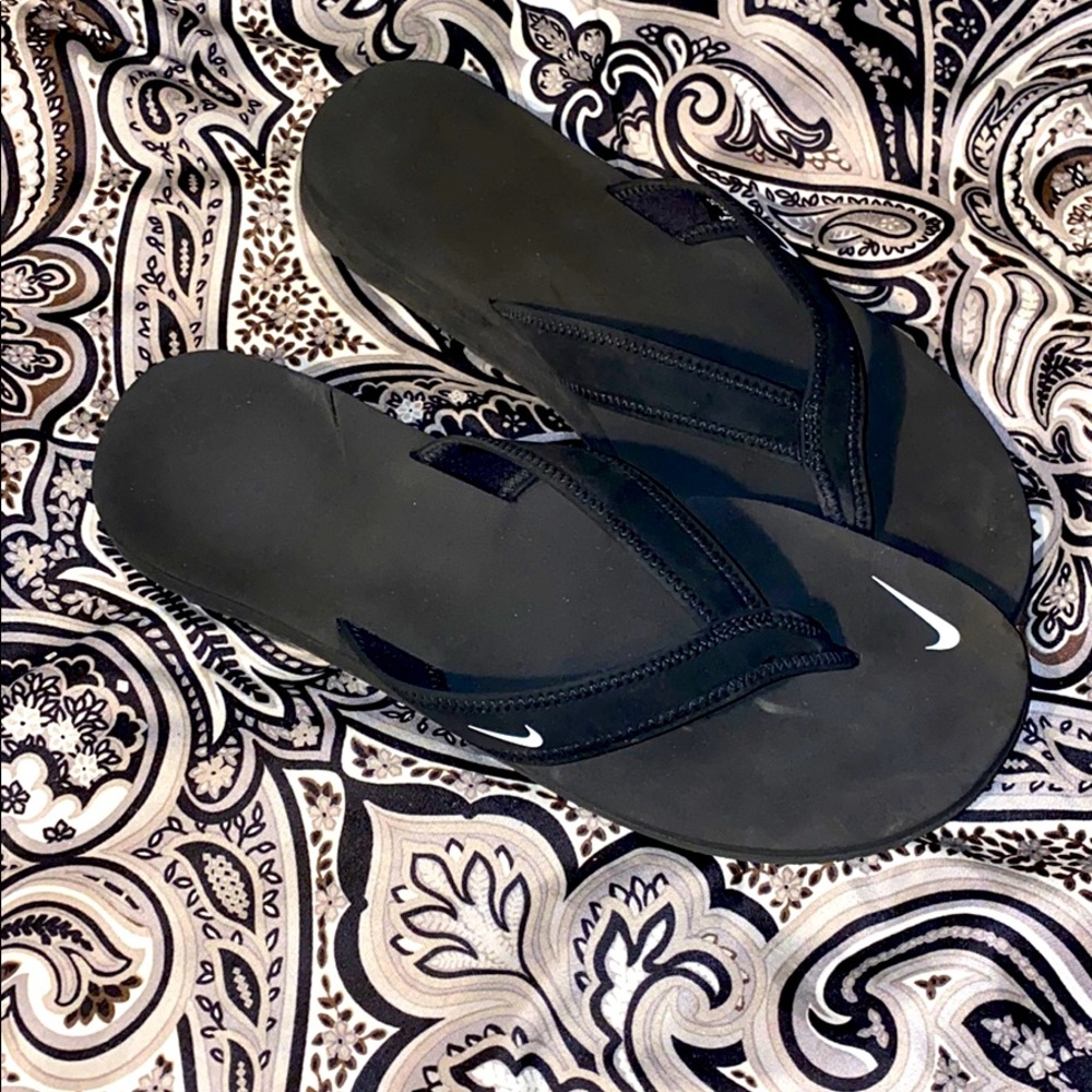 Nike flip flop